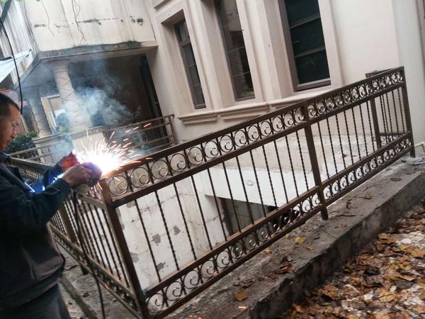重庆铁艺栏杆 重庆铁艺栏杆